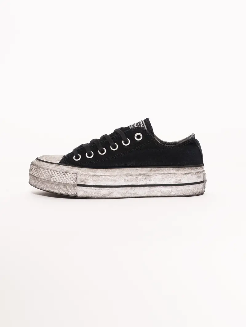 Black Chuck Taylor All Star Ox Lift Sneakers 1
