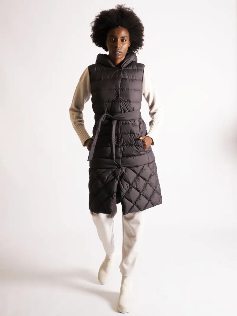 Black Hooded Sleeveless Vest 1