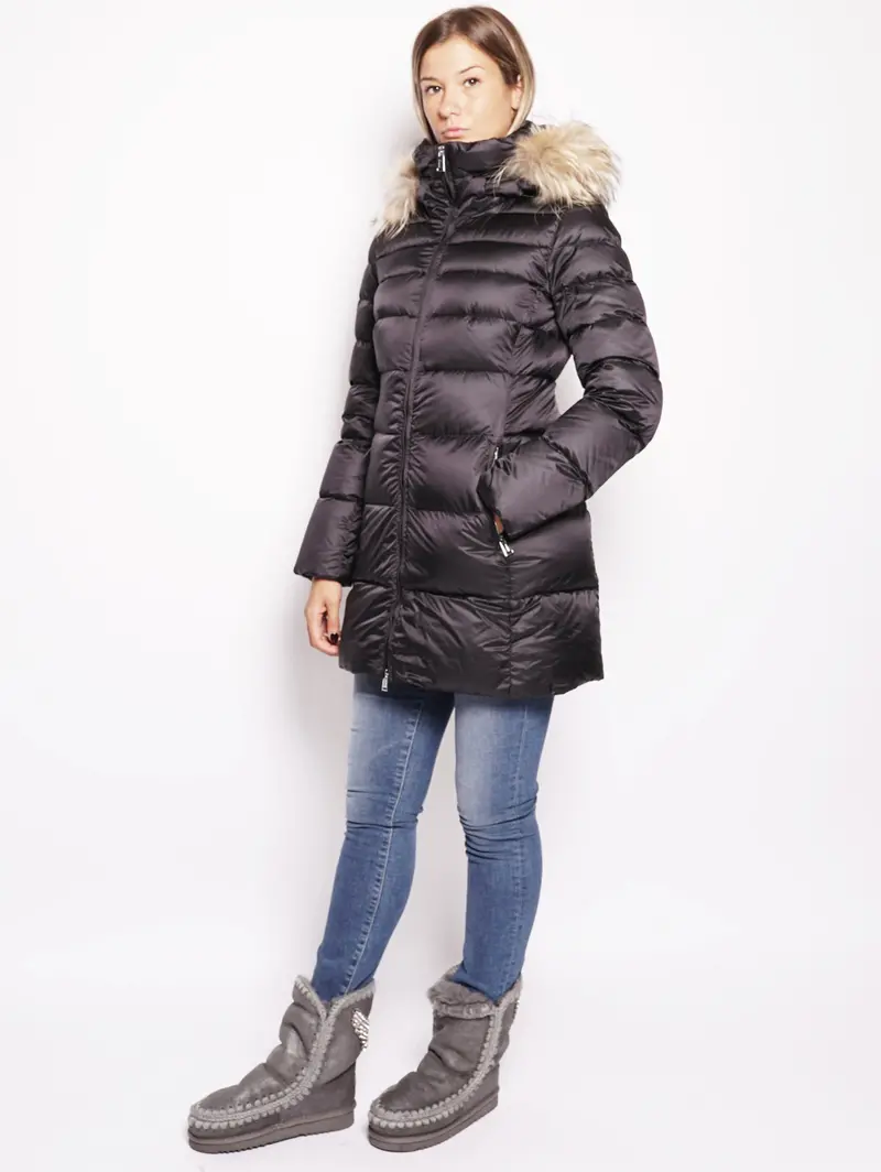Black Puffer Jacket With Removable Fur Collar 1