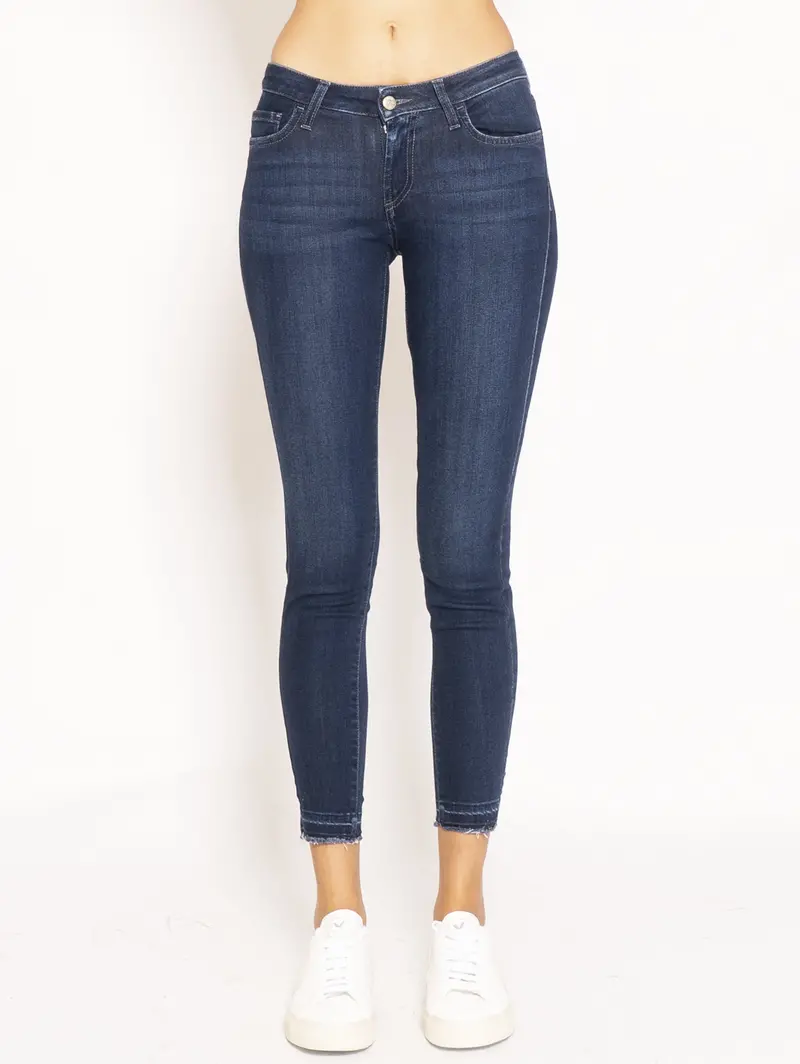 Frayed-Hem Blue Stretch Jeans 1