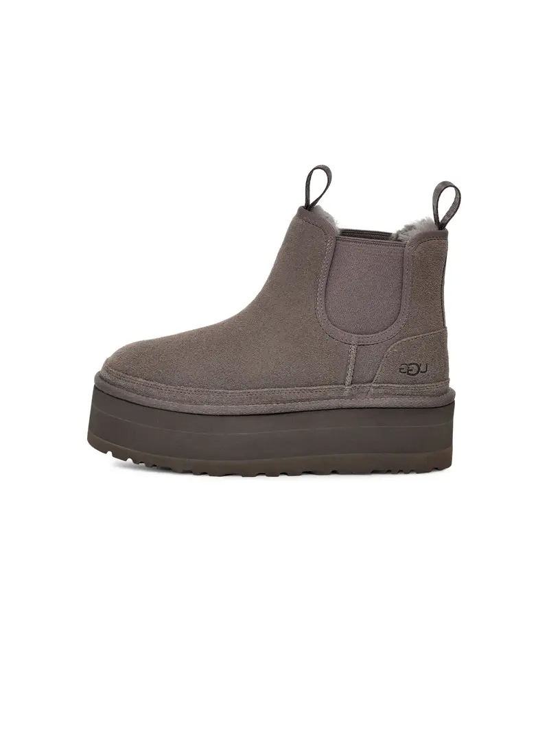 Gray Chelsea Boots With Platform Sole 1