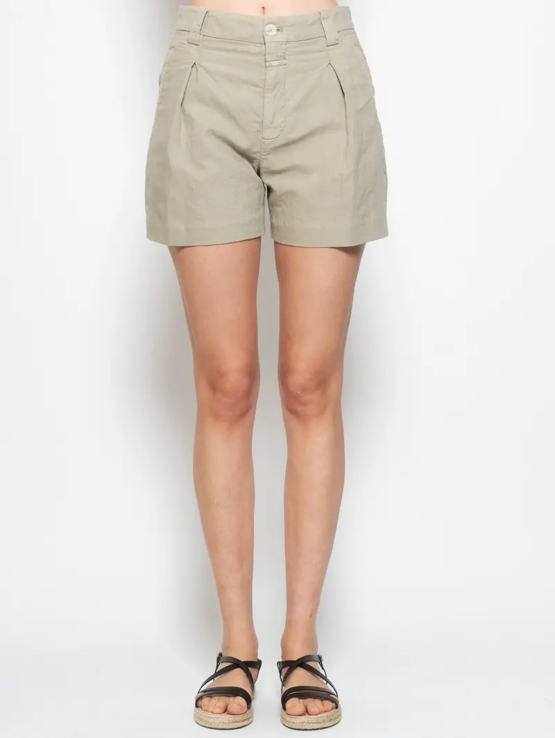 Green Linen Blend Pleated Shorts 1
