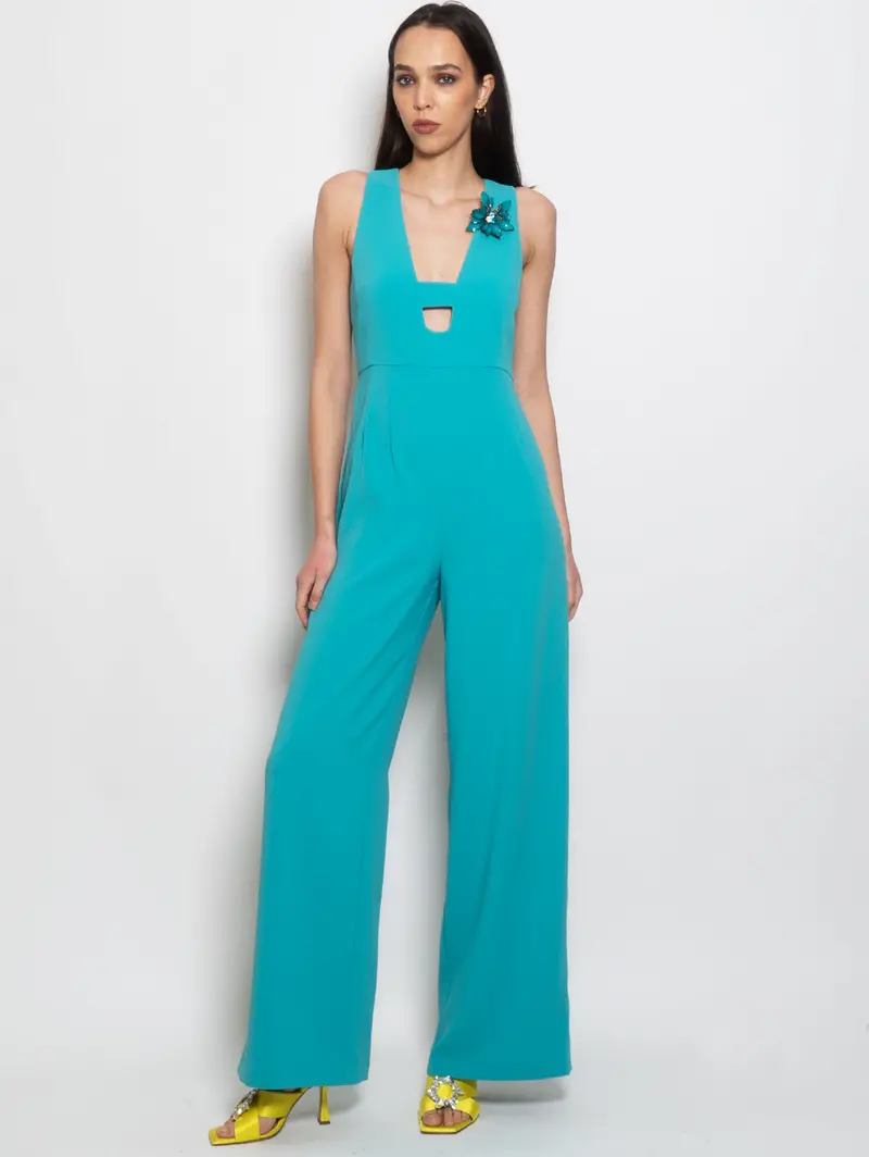 Green Stretch Crepe Matching Set With Brooch Accent 1