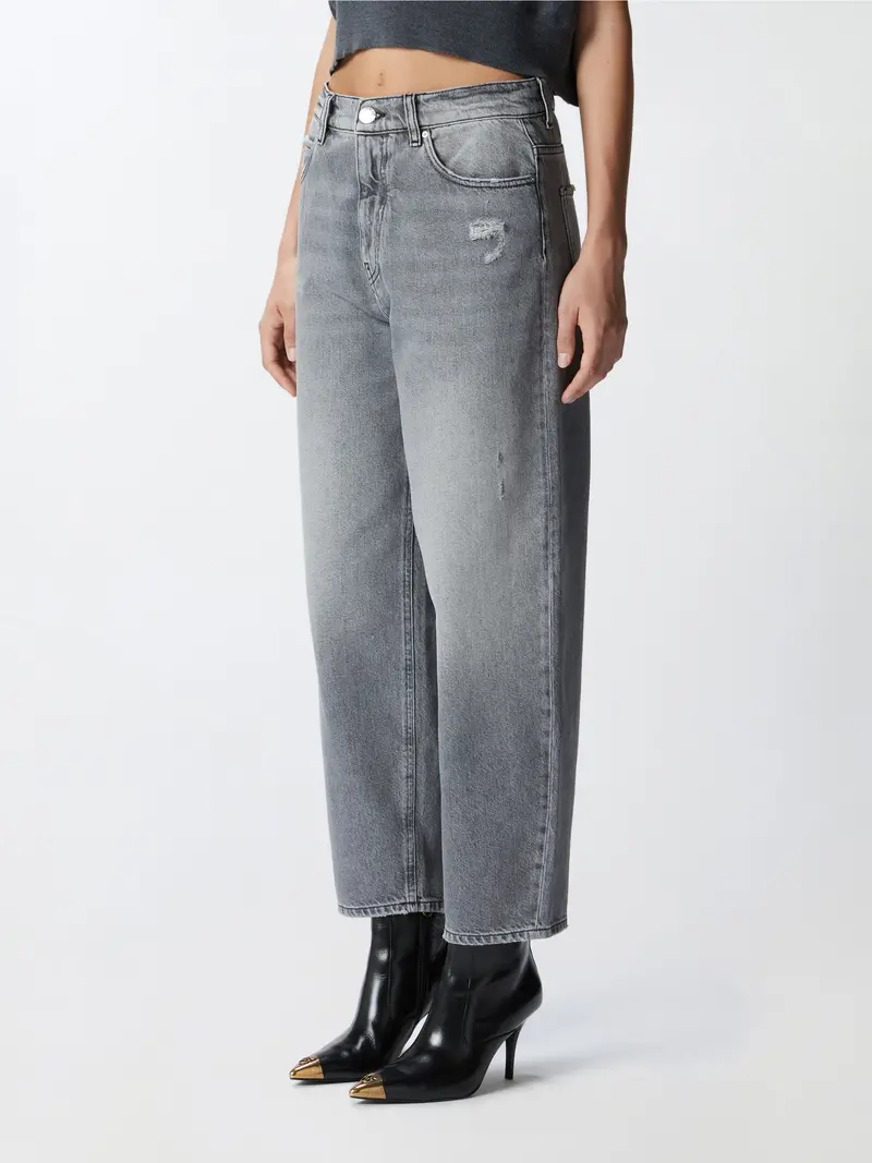Grey Distressed Egg-Fit Jeans 1