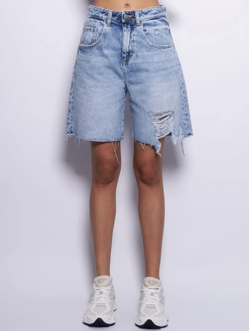 Lea Wide-Fit Denim Shorts In Indigo Blue 1