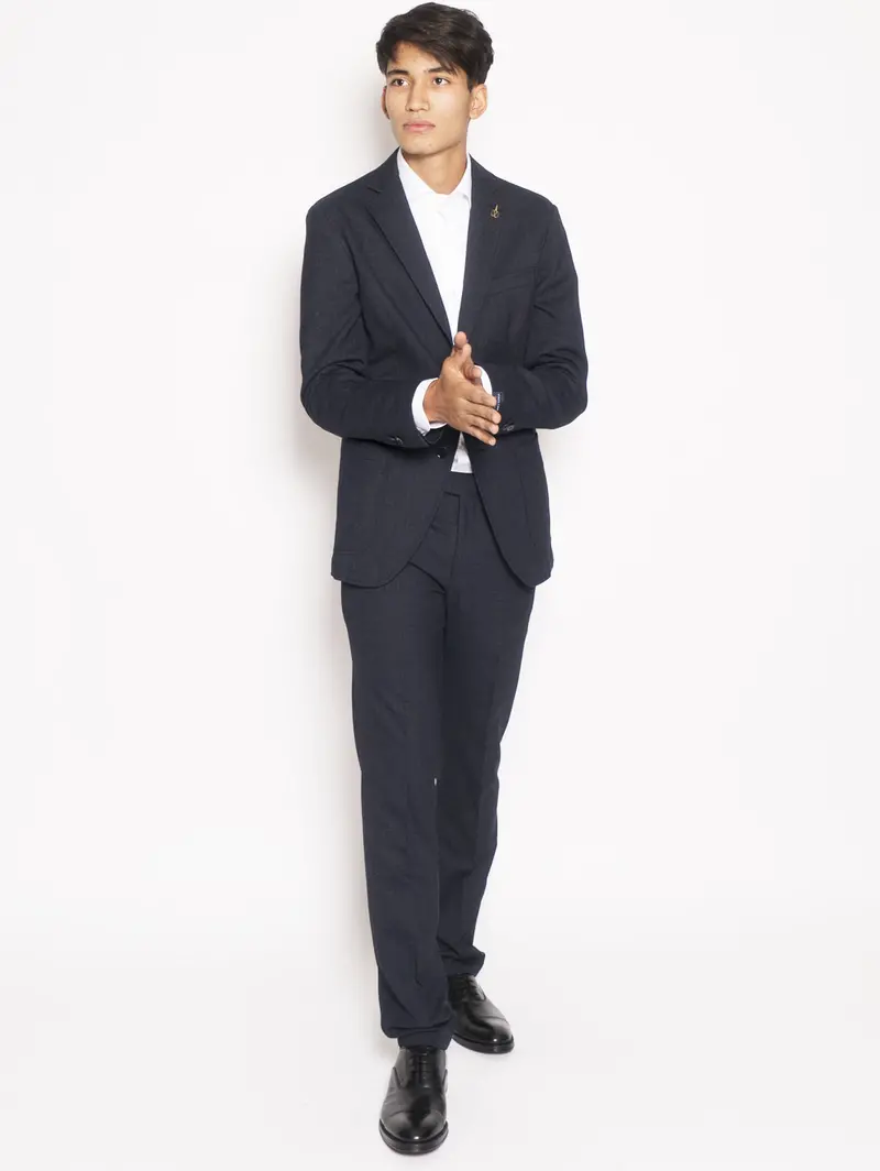 Relaxed-Fit Navy Suit 1