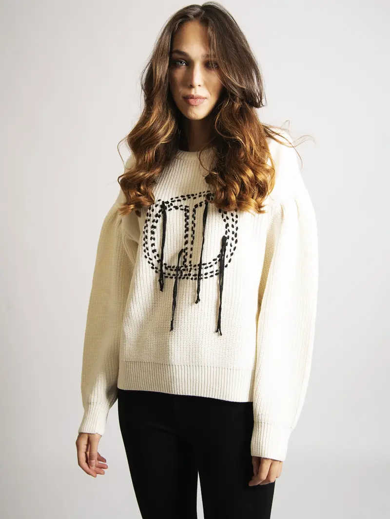 Snow And Black Sweatshirt-Style Knit Top With Fleece Sleeves 1