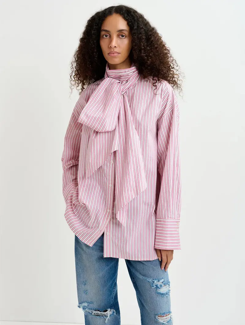 Striped Shirt With Oversized Bow In White And Pink 1