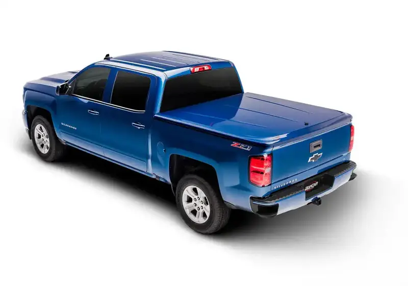 Undercover Uc1116L-G1E Lux Tonneau Cover For 2014–2018 Chevrolet Silverado 5'9" & 2019 Legacy Models 1