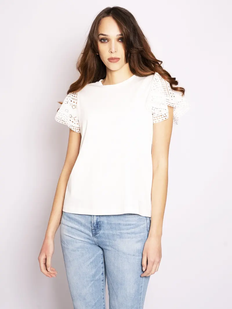 White T-Shirt With Lace Sleeves 1